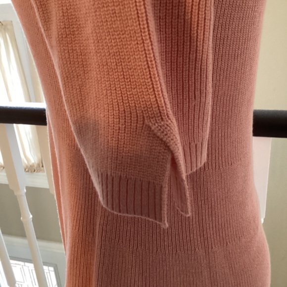 3/$40 Dusty rose Isaac mizrahi live knit high low top - Picture 2 of 8